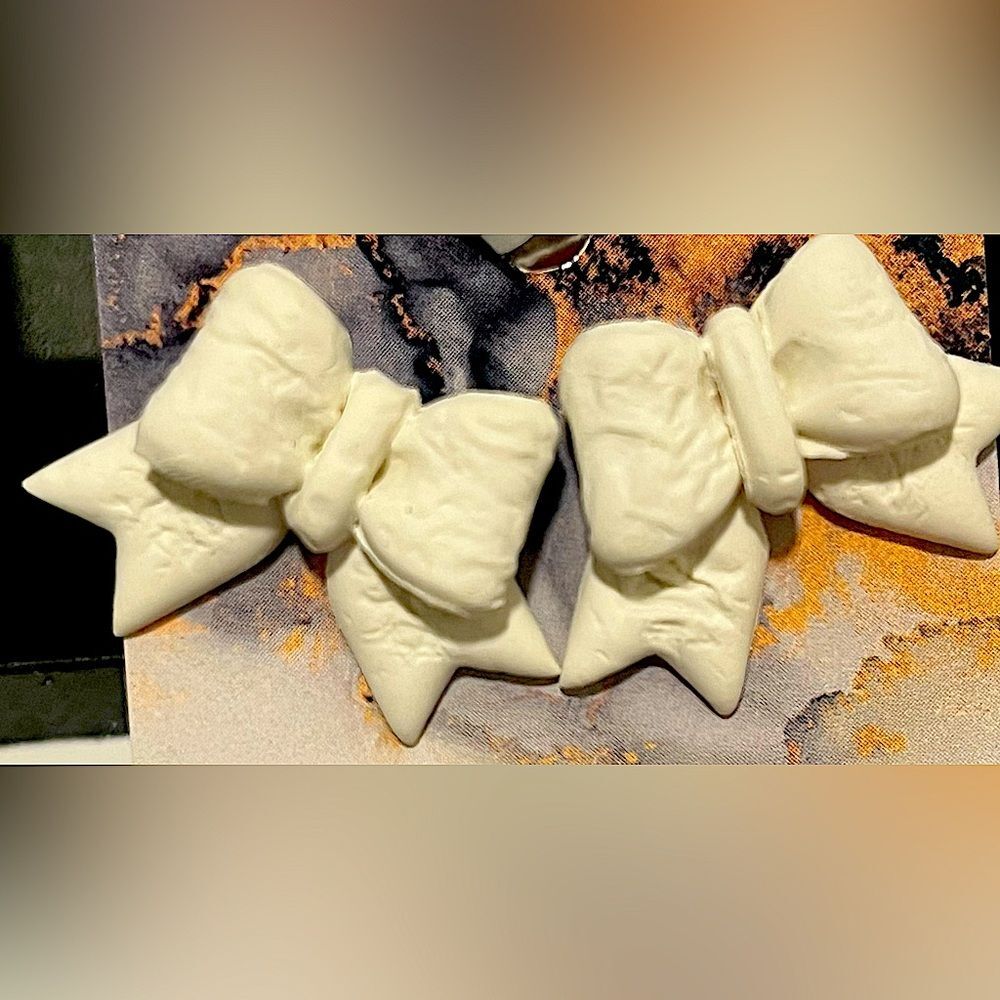 NEW White Knit Texture 3D Bows Festive Polymer Clay Stud Earrings